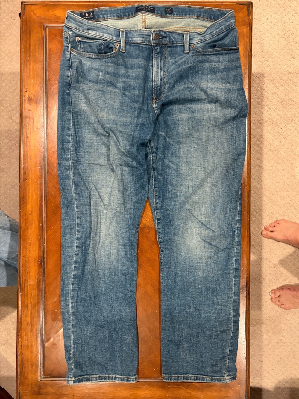 Lucky Brand Medium Blue Straight Jeans